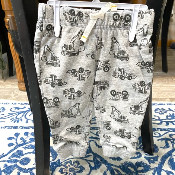 NWT 9M Baby Boy ‘Daddy & Son Building Crew’ Carter’s Outfit - Picture 2 of 2